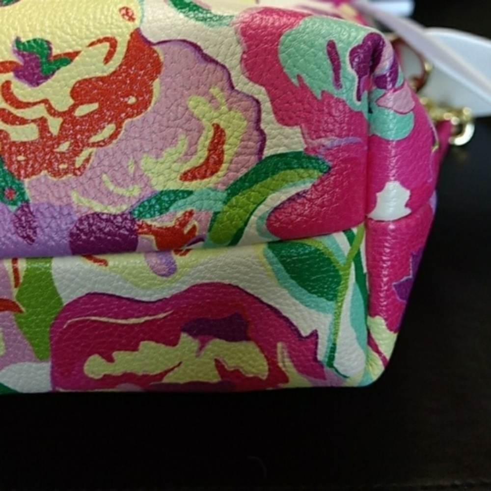 *** Betsey Johnson Flowery Crossbody Purse - Picture 5 of 6